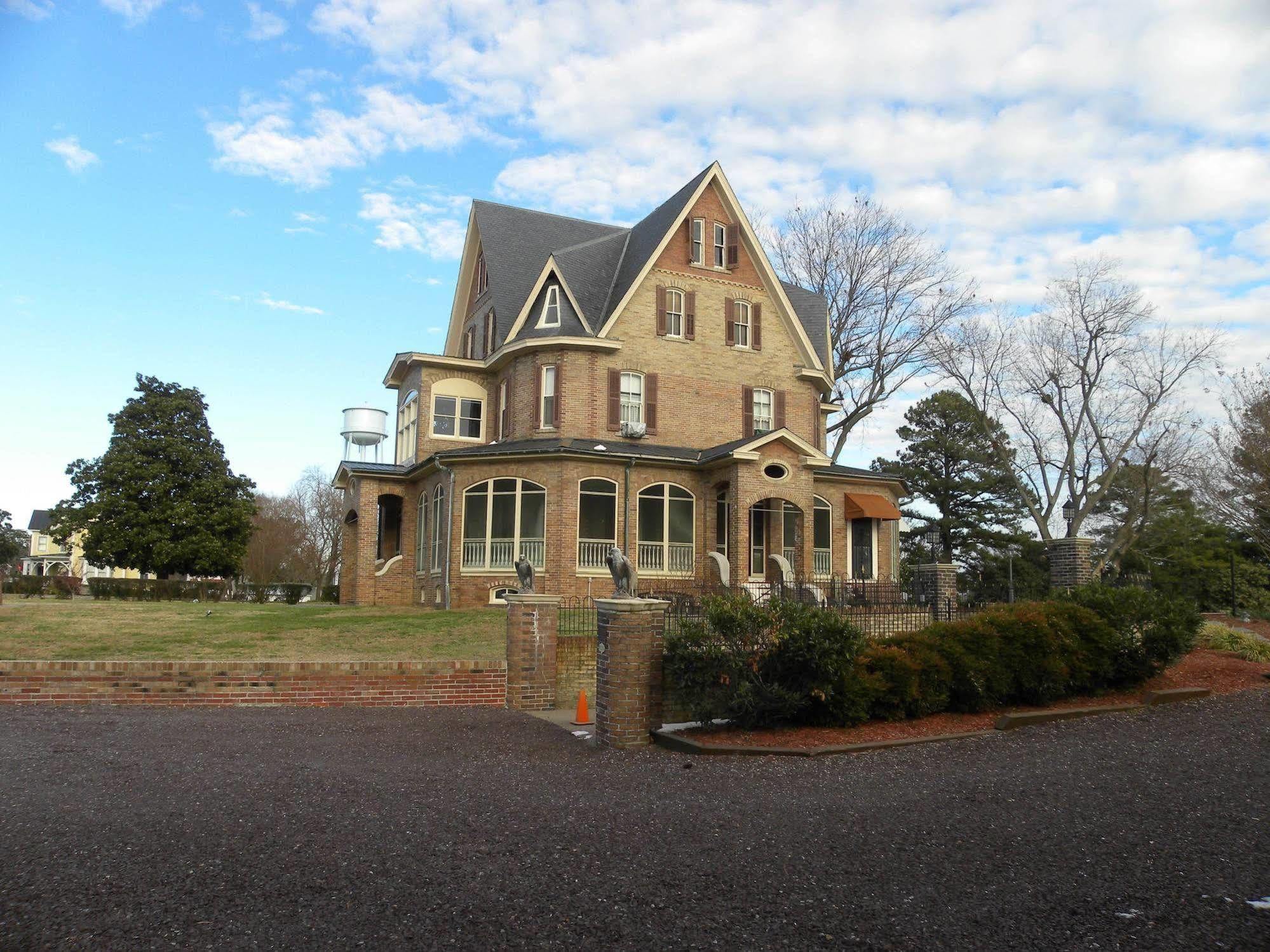 The Gables Victorian Mansion Bed And Breakfast Inn Reedville Buitenkant foto